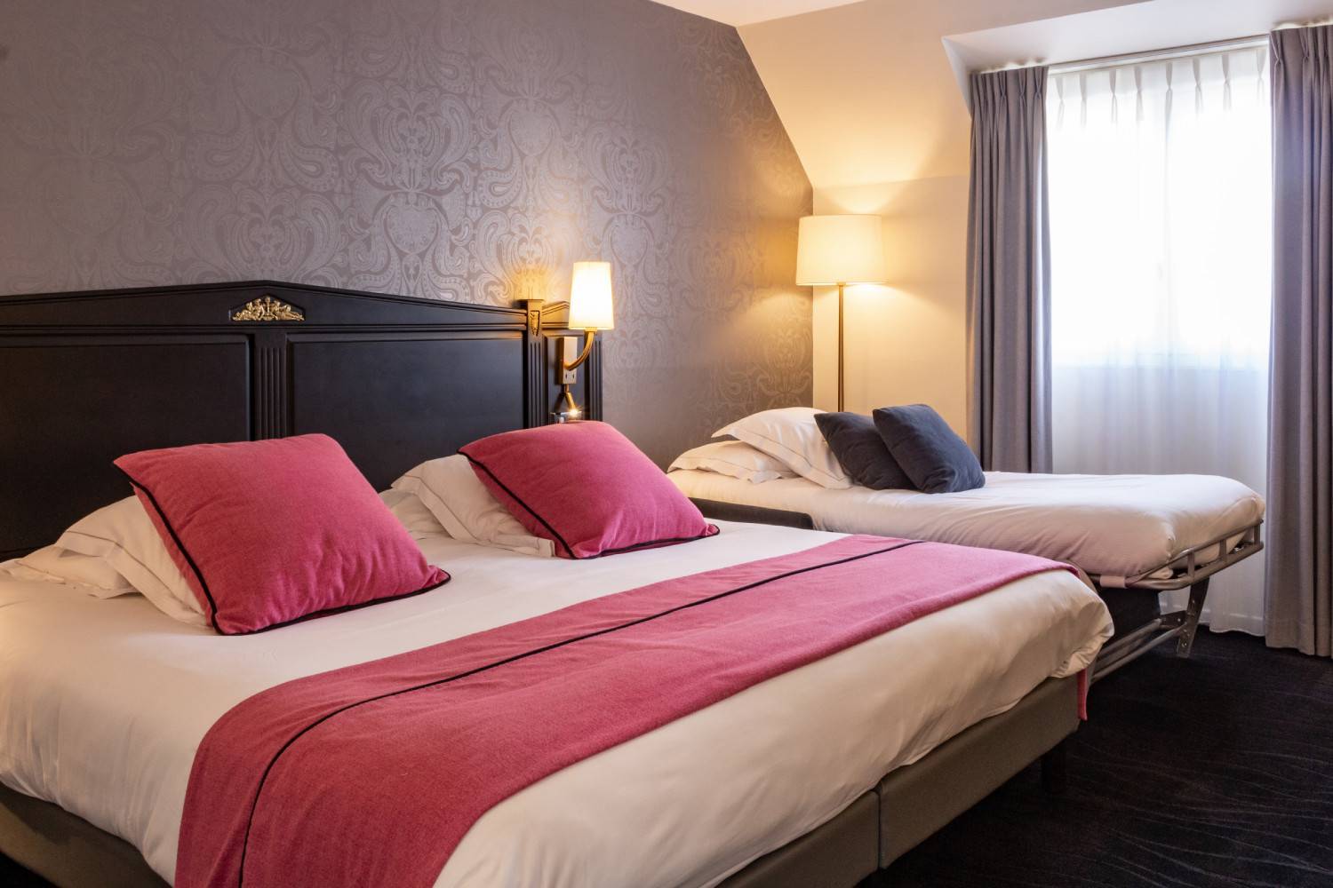 Chambre Deluxe Triple | Best Western Plus Le Moderne, hôtel dans le centre de Caen