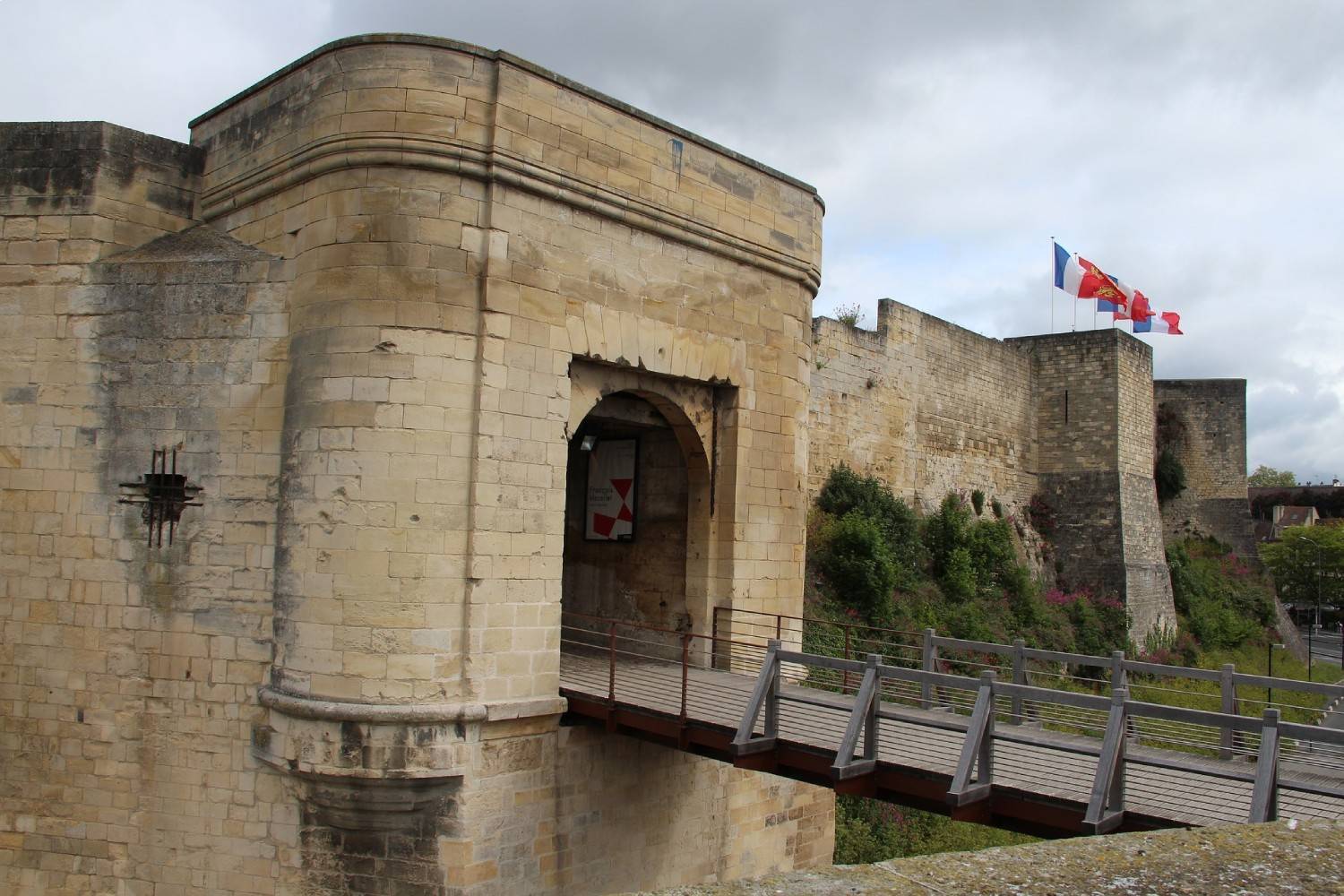 Château de Caen à 600m de l'hôtel | Best Western Plus Le Moderne, hôtel dans le centre de Caen 